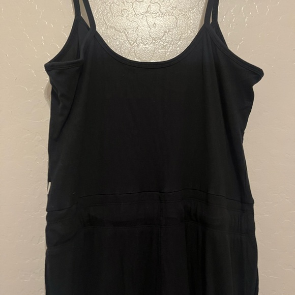 Vuori Pose Henley Jumpsuit - Picture 3 of 3